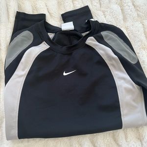 Nike top